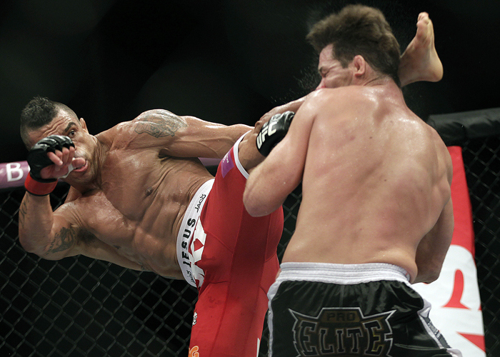 Belfort Bisping 700